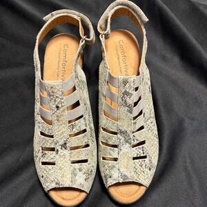 Comfortiva Women's 7N Gray Snakeskin Leather Slingback Sandals Memory Foam